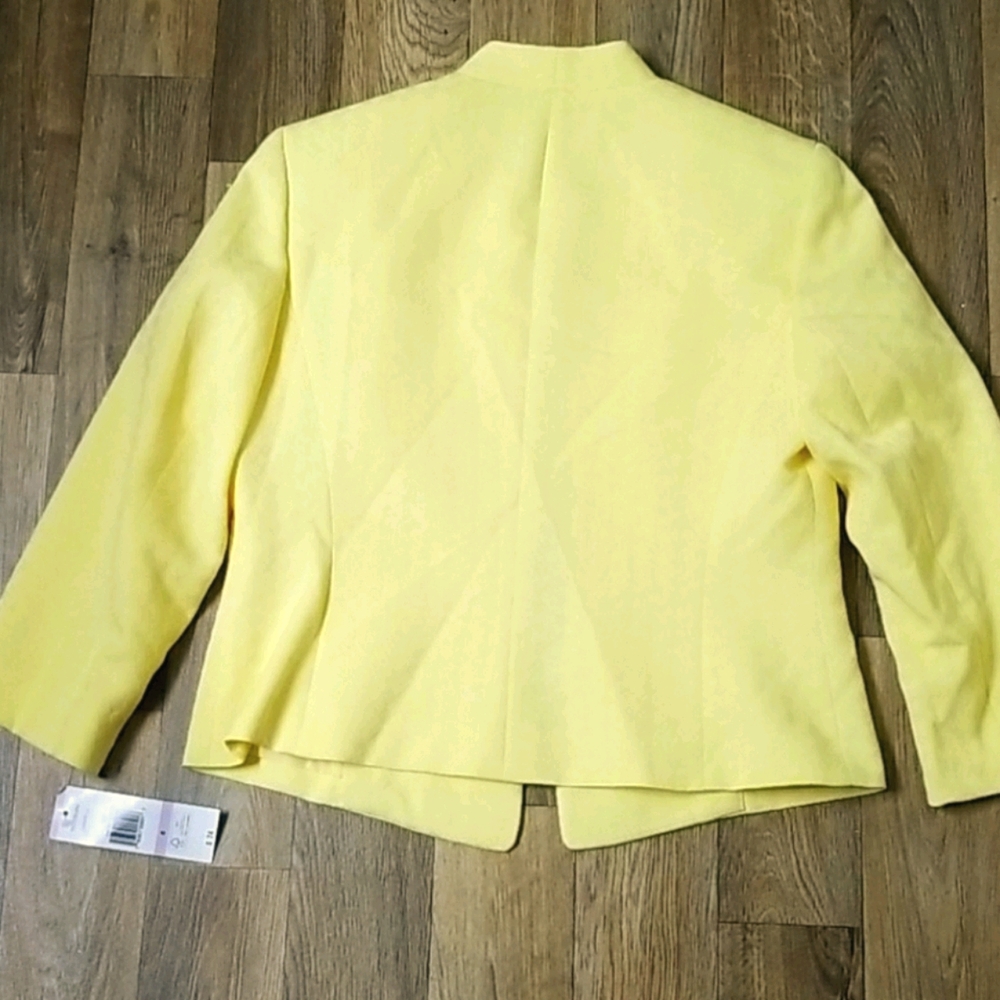 Black Label Yellow Crop Blazer/Jacket Size 6